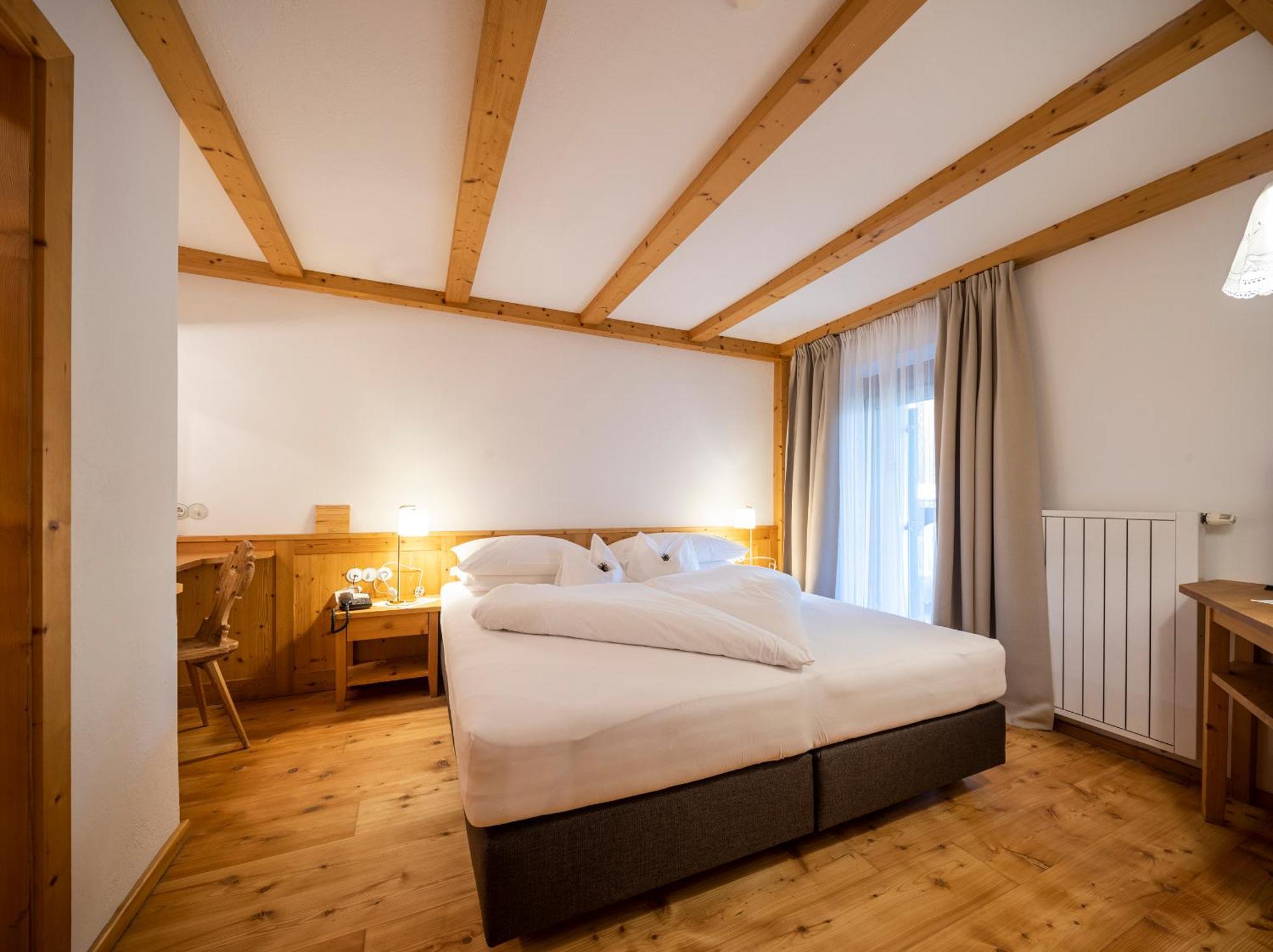 Hotel Tann Коллальбо Экстерьер фото